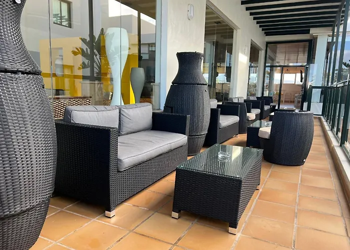 Pocillos Playa, Solo Adultos