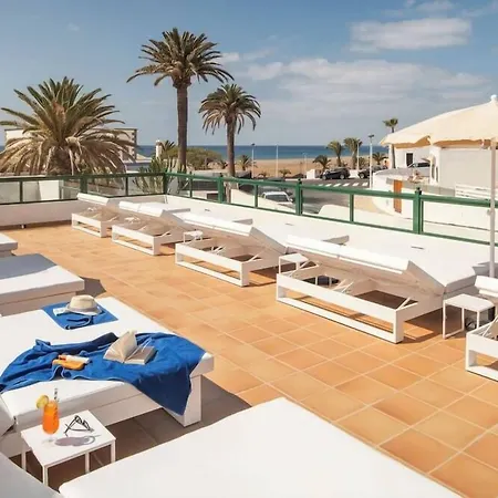Pocillos Playa, Solo Adultos Hotel