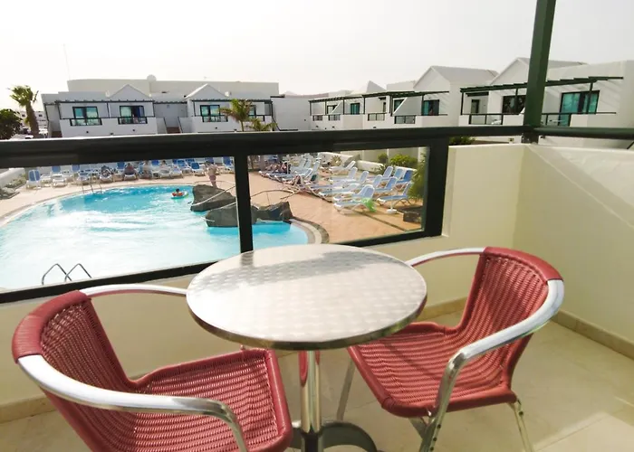 Pocillos Playa, Solo Adultos Hotel